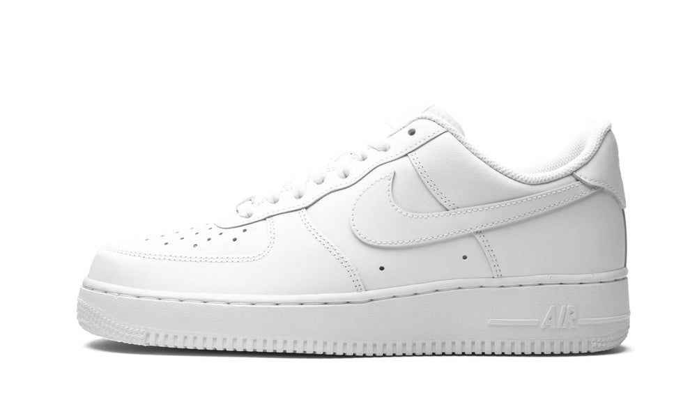 Nike Air Force 1 triple white